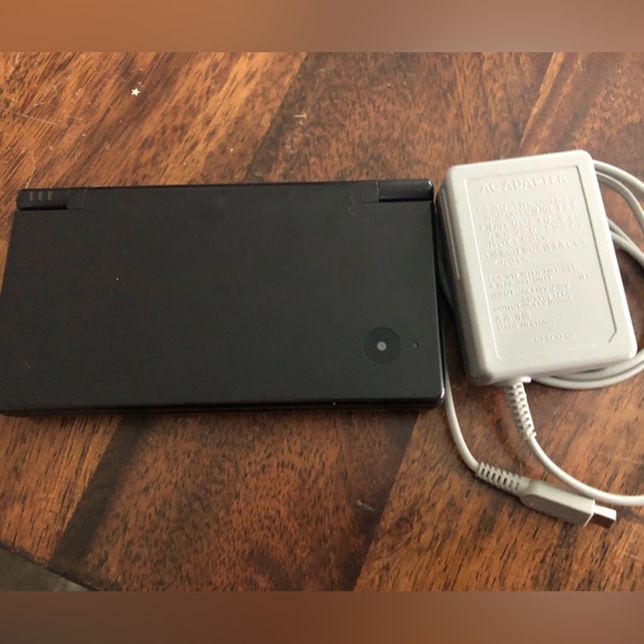 Nintendo DSi (Black) - Picture 5 of 5